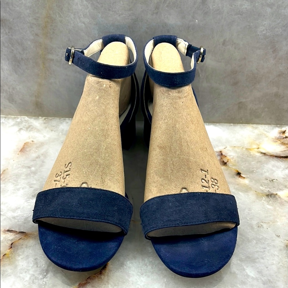 Anne Klein Elegant Navy Blue Women's Sandals size 7.5